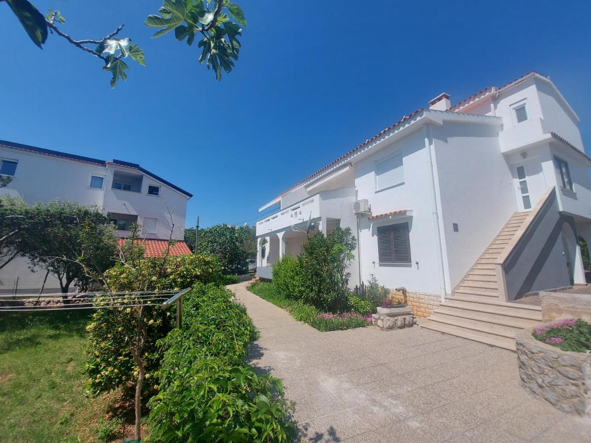 Apartments Kricin 14 Laura Baška Екстериор снимка