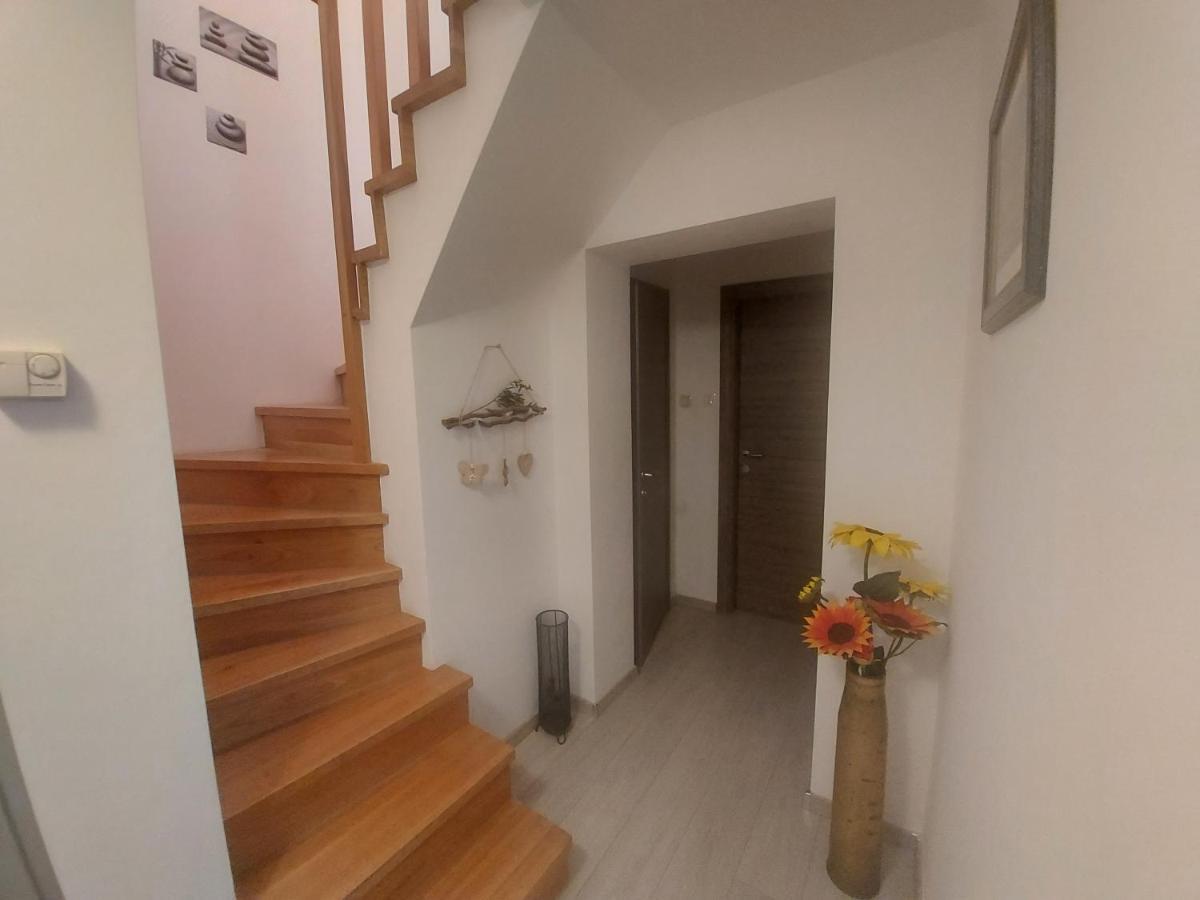 Apartments Kricin 14 Laura Baška Екстериор снимка