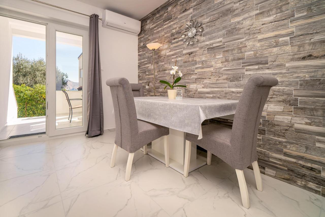 Apartments Kricin 14 Laura Baška Екстериор снимка